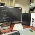 AIエディタ時代の開発環境が完成。InnoViewデュアルモバイルモニターでAI開発の画面不足を解決